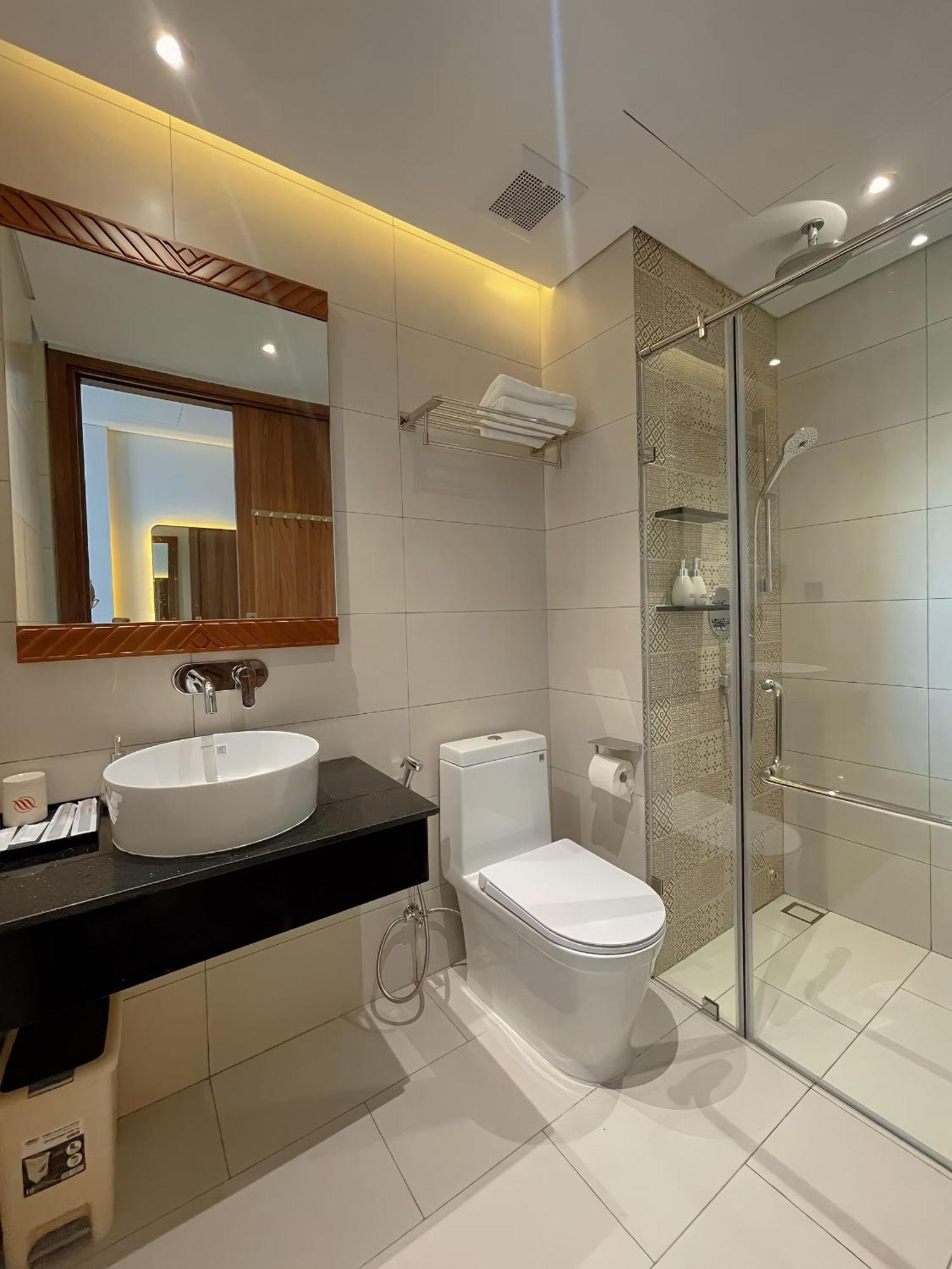 Apec Phu Yen Seaview Condotel トゥイホア エクステリア 写真