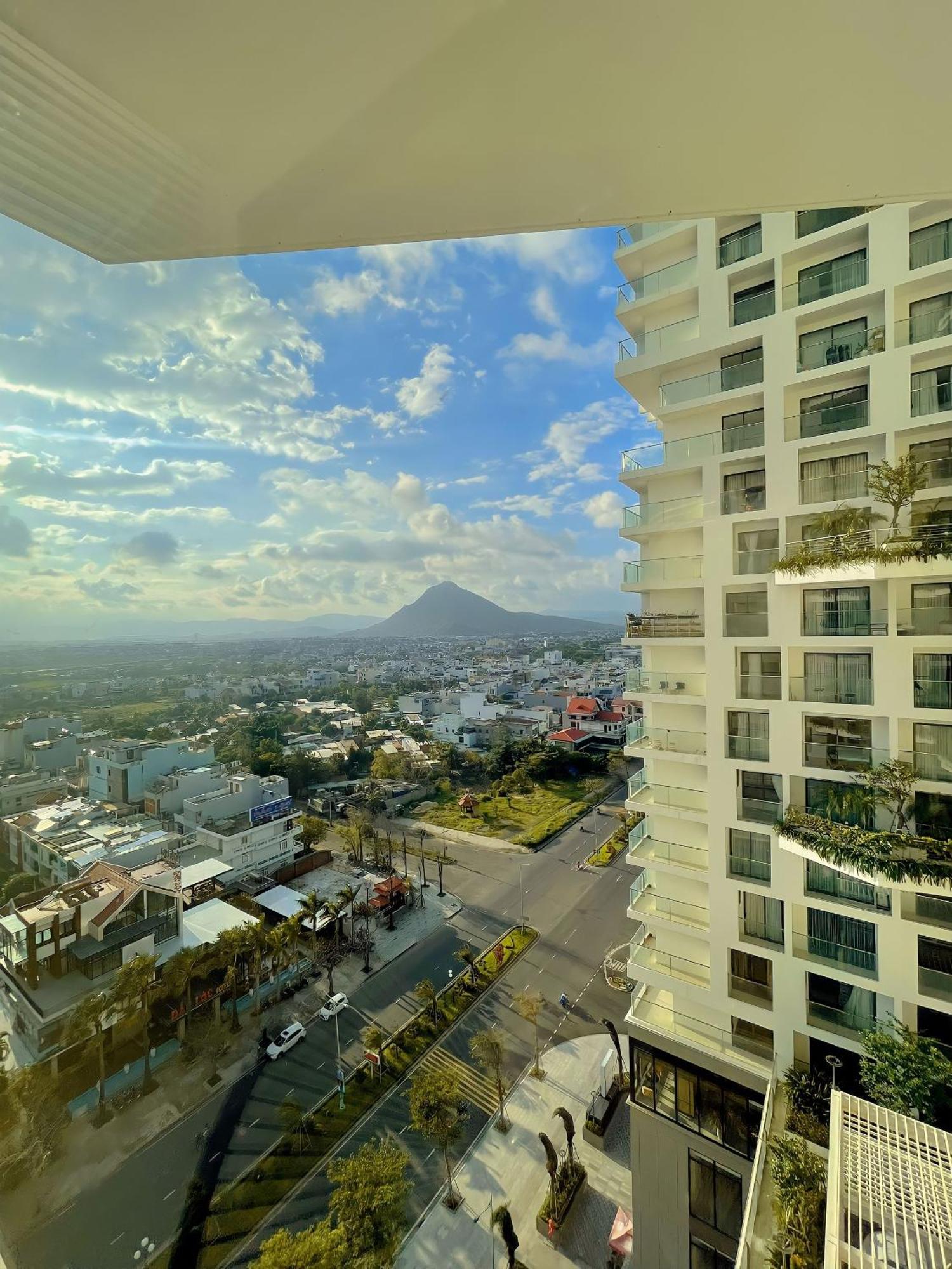 Apec Phu Yen Seaview Condotel トゥイホア 部屋 写真